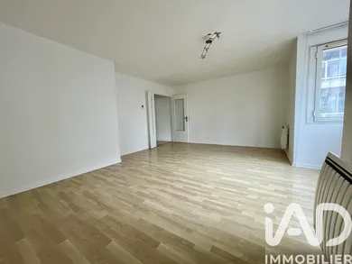 Apartment in Ermont (95120)