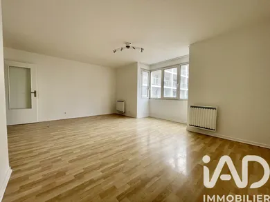 Apartment in Ermont (95120)