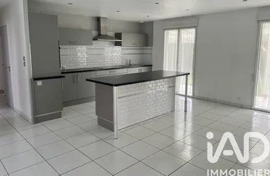 Detached house at Bray-sur-Somme (80340)