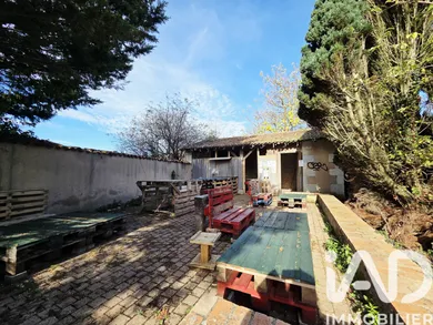 Immeuble à Mirebeau (86110)