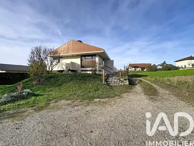 Traditional house at Cranves-Sales (74380)