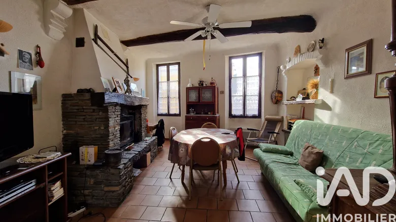 Maison 4 pièces 83 m² · à Valensole · 83 m² · 75 000 €