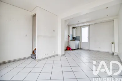Townhouse in Magny-en-Vexin (95420)