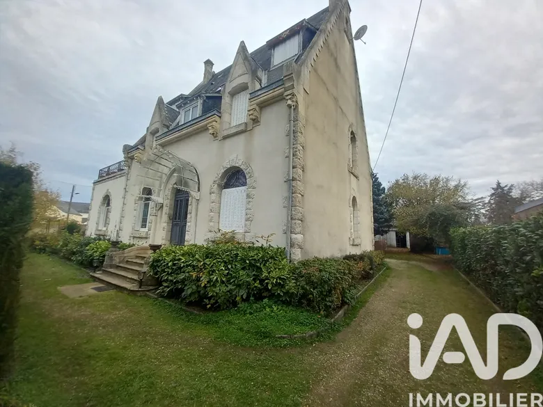 Maison 12 pièces 300 m² · à Saint-Florent-sur-Cher · 300 m² · 396 000 €