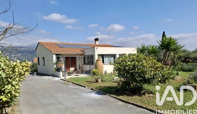 Maison d'architecte à Peymeinade (06530)