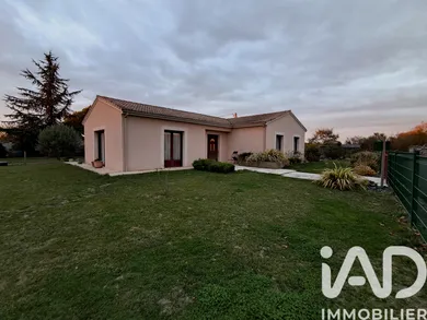 Maison à Genneton (79150)