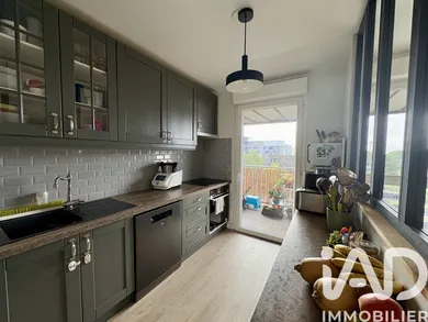 Appartement à Bordeaux (33300)
