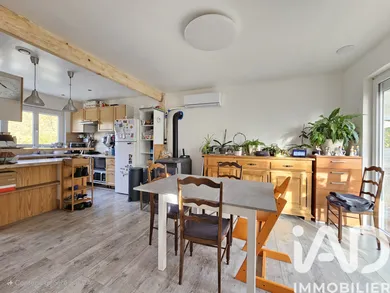 House at Maintenon (28130)