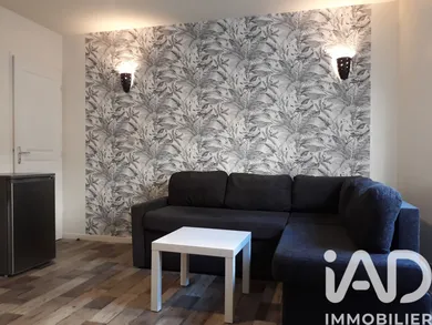 Building in La Roche-sur-Yon (85000)