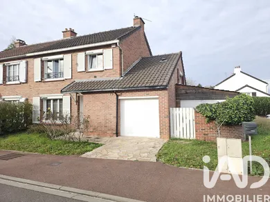 Pavillon à Combs-la-Ville (77380)