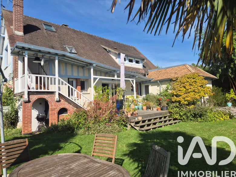 Maison 5 pièces 140 m² · à Saint-Pierre-du-Vauvray · 140 m² · 449 000 €