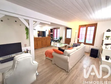 House in Vert (78930)