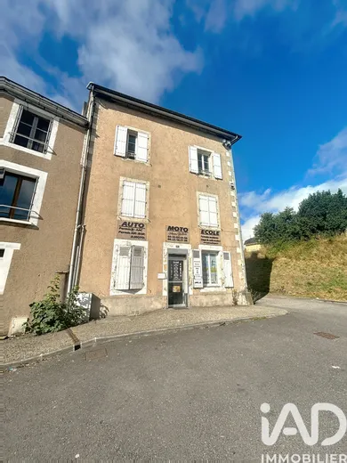 Immeuble à Confolens (16500)