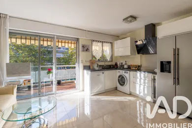 Apartment in Cannes (06400)