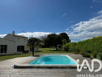 Maison à Saint-Simon-de-Bordes (17500)