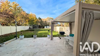 Maison à Sainte-Geneviève-des-Bois (91700)