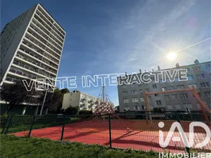 Apartment at Villejuif (94800)