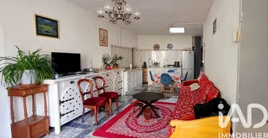 Village house in Saint-Macaire (33490)
