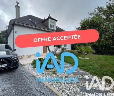 House at Tours (37100)