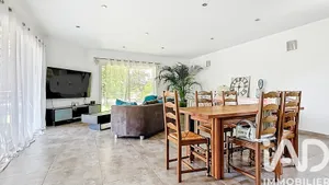 Maison à Saint-Marcel-de-Careiret (30330)