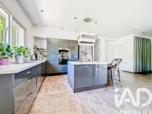 Maison à Saint-Marcel-de-Careiret (30330)