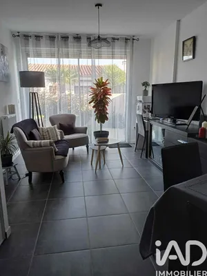 Apartment at Lagord (17140)