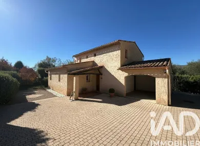 Maison traditionnelle à Le Rouret (06650)