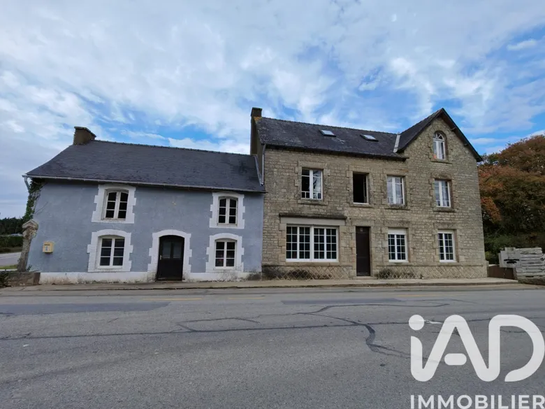 Maison 9 pièces 332 m² · à Mohon · 332 m² · 126 000 €