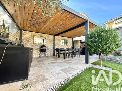 Maison traditionnelle à Saint-Gilles (30800)