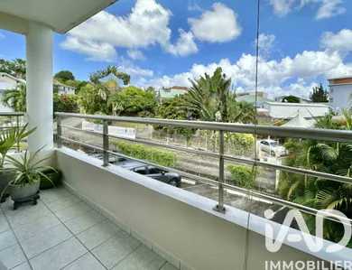 Appartement à Les Trois-Îlets (97229)