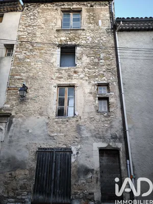 Maison de village à Saint-Étienne-les-Orgues (04230)