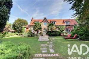 Mansion at Luzancy (77138)