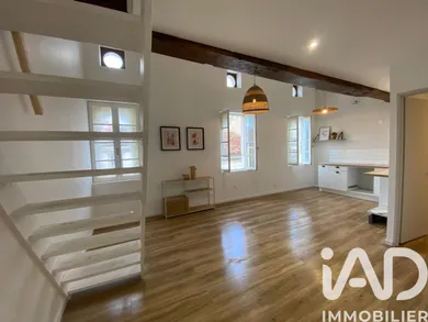 Apartment in Saintes (17100)