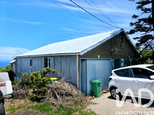 House at Saint-Pierre (97410)
