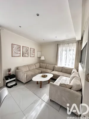 House at Brouy (91150)