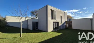 House at Saint-Mamet-la-Salvetat (15220)