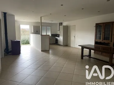 Detached house in Égriselles-le-Bocage (89500)