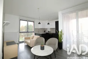 Apartment at Neuilly-sur-Marne (93330)