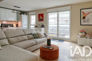 Apartment at Gennevilliers (92230)