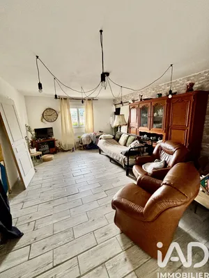 House in Saint-Denis-de-Pile (33910)