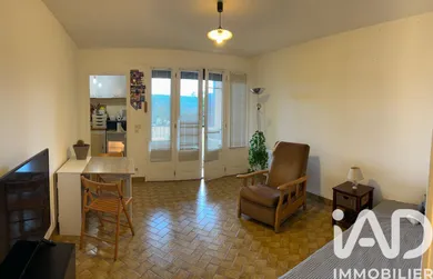 Apartment in Cazaubon (32150)