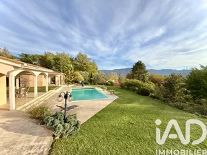 House at Saint-Lattier (38840)