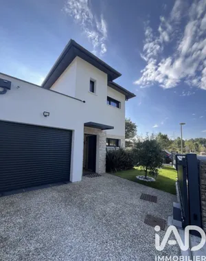 House at Marcheprime (33380)