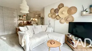 Apartment in Arès (33740)