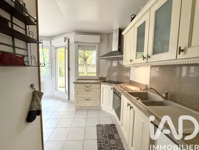 Appartement à Combs-la-Ville (77380)