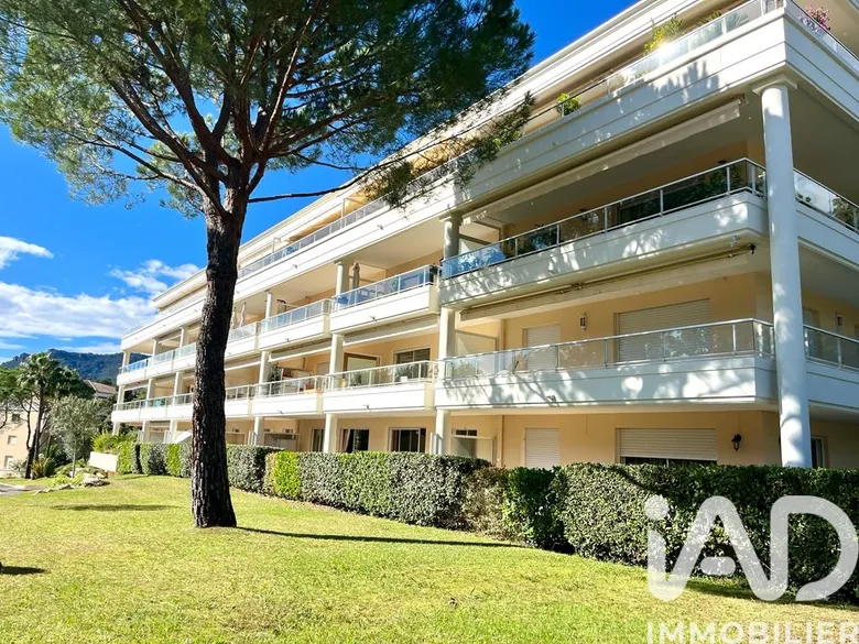 Appartement 2 pièces 42 m² · à Mandelieu la Napoule · 42 m² · 275 000 €