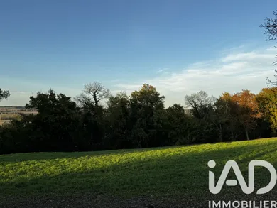 Terrain à Saint-Bonnet-sur-Gironde (17150)