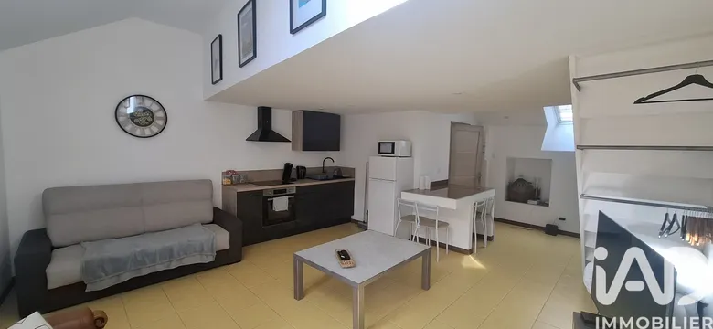 Immeuble 3 pièces 75 m² · à Villeneuve-sur-Yonne · 75 m² · 142 000 €