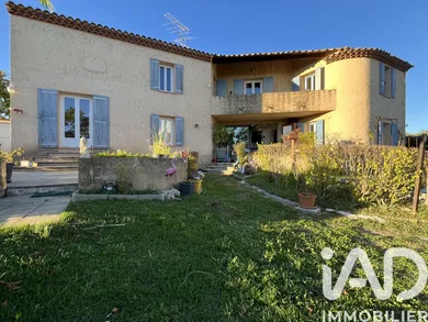 Maison d'architecte à Mane (04300)