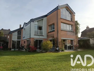 Architectural house in LONDINIERES (76660)